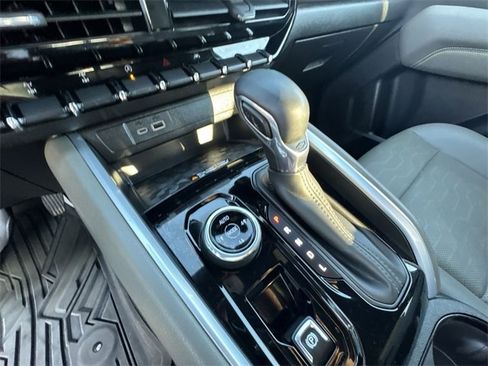 Certified 2023 Chevrolet Colorado ZR2 w/ ZR2 Convenience Package III image 17