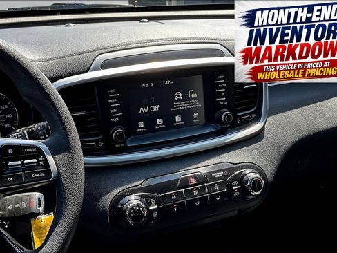 Used 2020 Kia Sorento LX FWD image 8