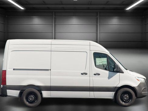 Used 2024 Mercedes-Benz Sprinter 144 Cargo image 6