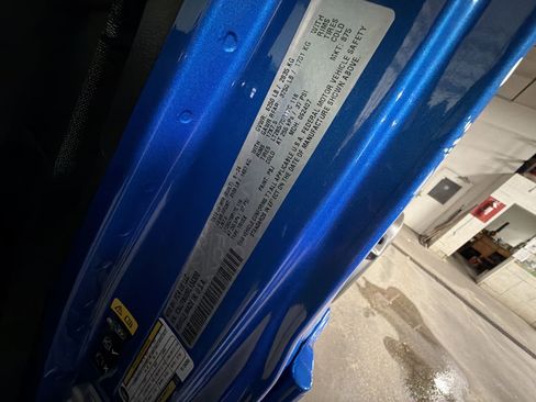 Used 2024 Jeep Gladiator Rubicon w/ Technology Group image 32