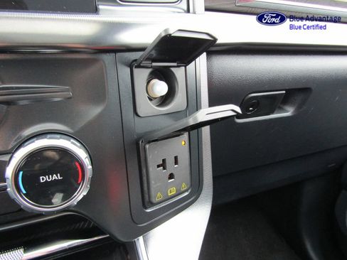 Certified 2022 Ford F150 Platinum w/ Equipment Group 701A High AWD/4WD image 40