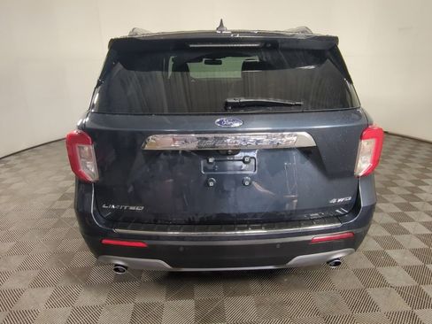 Used 2023 Ford Explorer Limited w/ Equipment Group 301A image 7