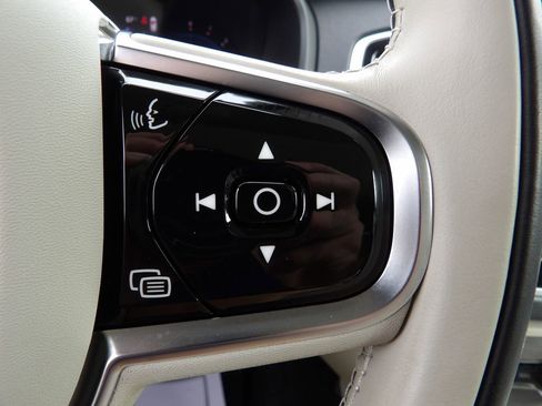 Certified 2024 Volvo XC90 B5 Plus image 19