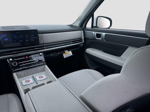 New 2026 Hyundai Santa Fe SE FWD image 16