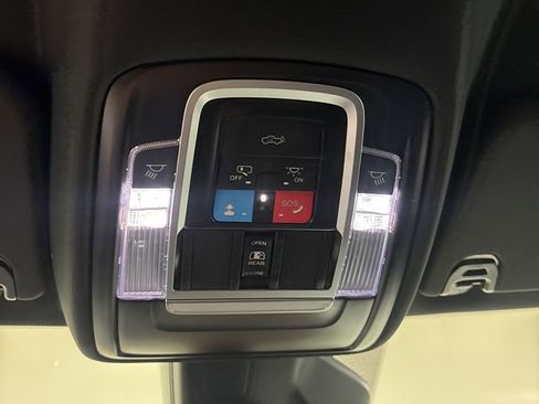 New 2026 RAM 1500 Laramie AWD/4WD image 15