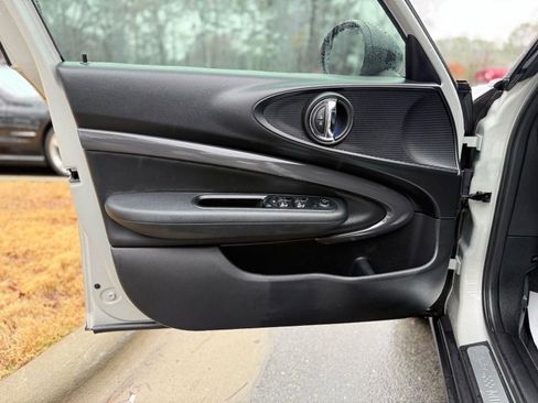 Used 2019 MINI Cooper Clubman S w/ Storage Package image 20