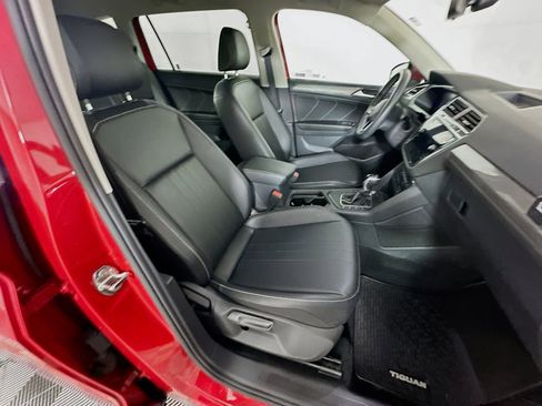 Used 2022 Volkswagen Tiguan SE image 28