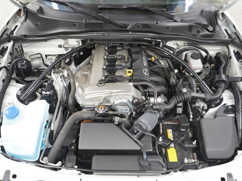 Used 2018 MAZDA MX-5 Miata RF Club w/ Brembo/BBS Package image 26