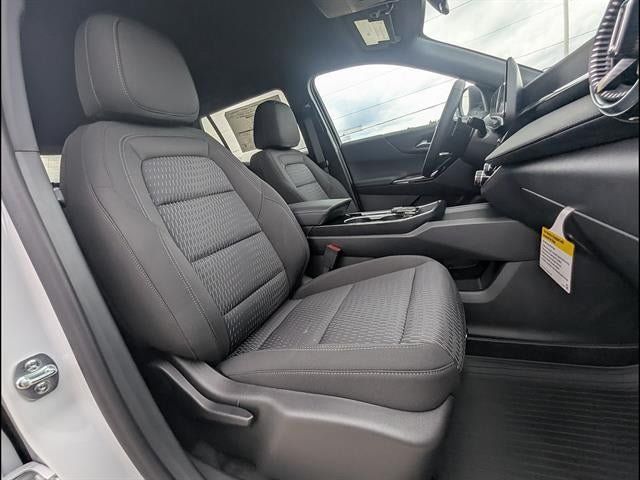 New 2027 Chevrolet Equinox LT w/ LPO, Floor Liner Package AWD/4WD image 13