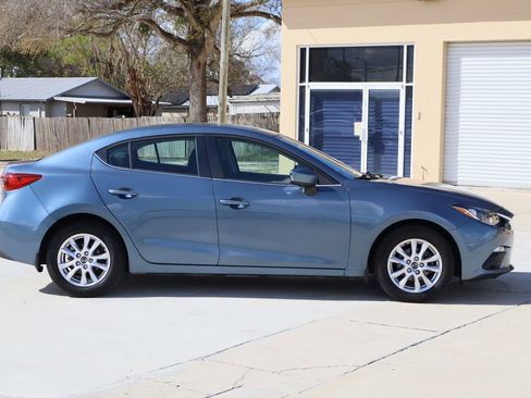 Used 2016 MAZDA MAZDA3 i Sport w/ Preferred Equipment Package image 9