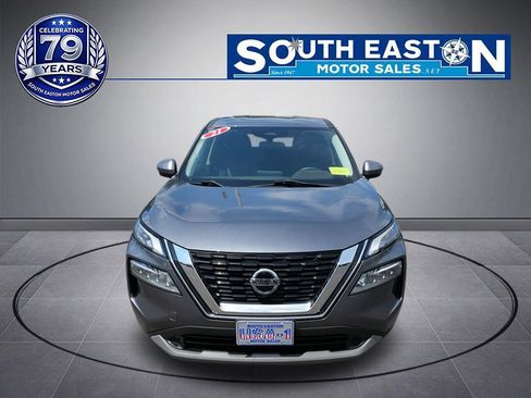 Used 2021 Nissan Rogue SV AWD/4WD image 3