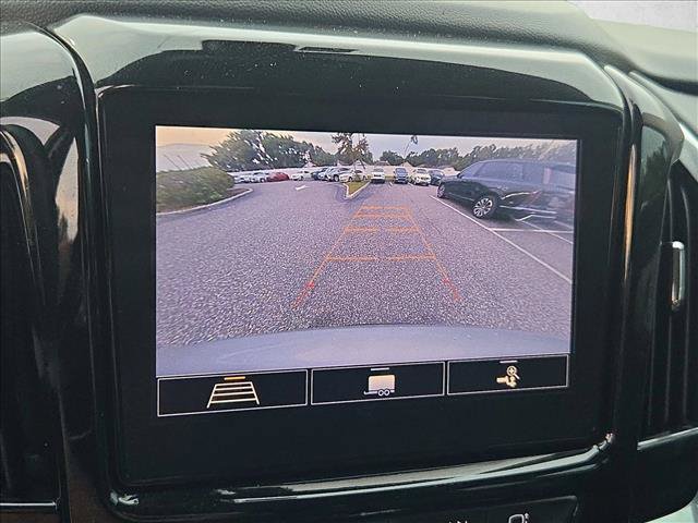 Used 2020 Chevrolet Traverse LT FWD image 11