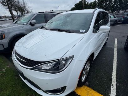 Used 2020 Chrysler Pacifica Touring-L