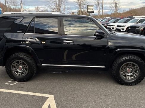 Used 2016 Toyota 4Runner Limited image 29