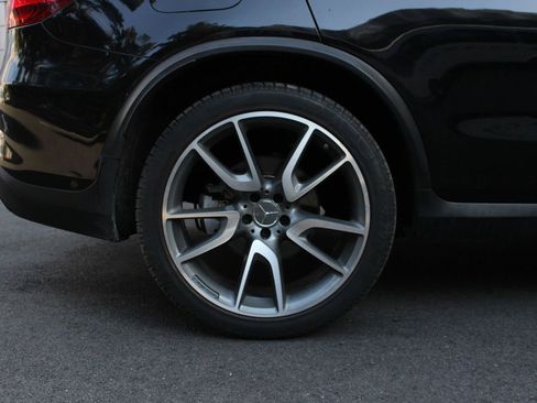 Used 2019 Mercedes-Benz GLC 43 AMG 4MATIC image 5