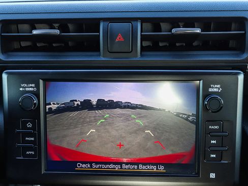 Used 2022 Toyota GR86 Premium image 36