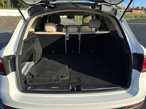 Used 2022 Mercedes-Benz GLC 300 GLC 300 image 23