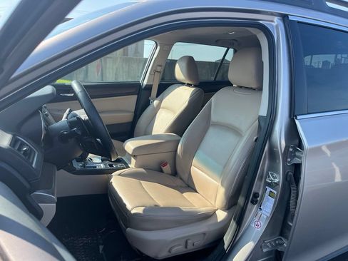 Used 2018 Subaru Outback 2.5i Limited AWD/4WD image 19
