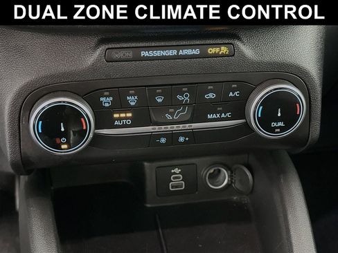 Used 2025 Ford Escape ST-Line image 9