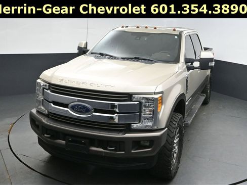 Used 2017 Ford F250 King Ranch w/ FX4 Off-Road Package image 30