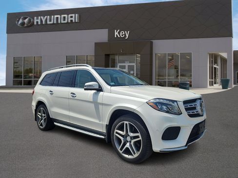 Used 2017 Mercedes-Benz GLS 550 4MATIC image 1