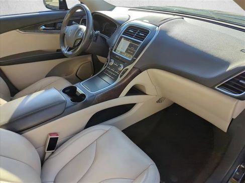 Used 2016 Lincoln MKX Select w/ Select Plus Package image 25