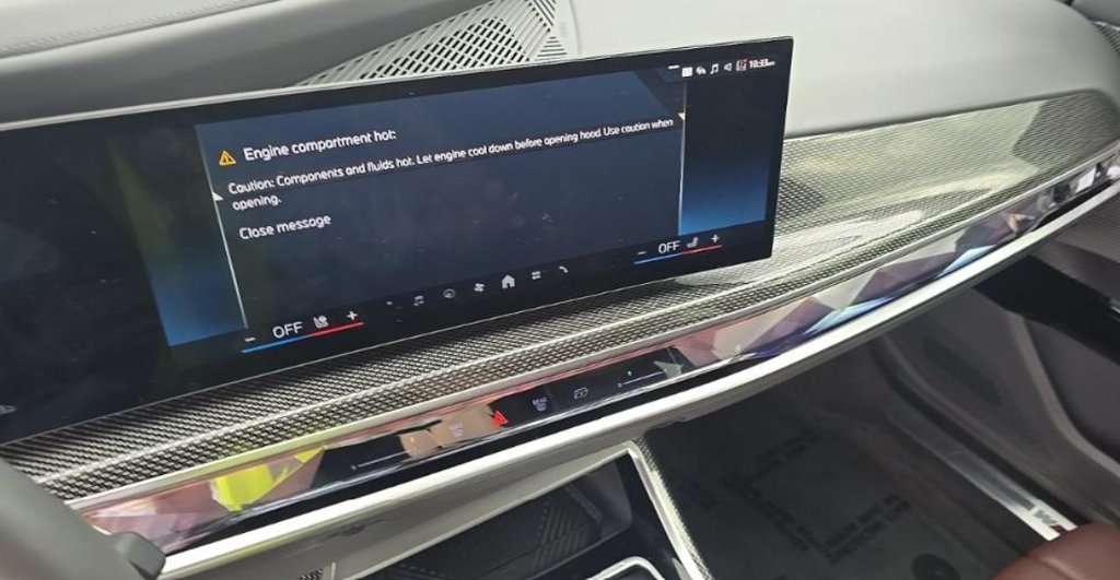 Used 2023 BMW 740i w/ Executive Package RWD image 4