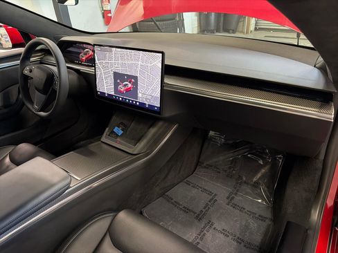 Used 2022 Tesla Model S Plaid AWD/4WD image 18