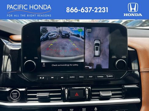 Used 2023 Nissan Pathfinder Platinum FWD image 26