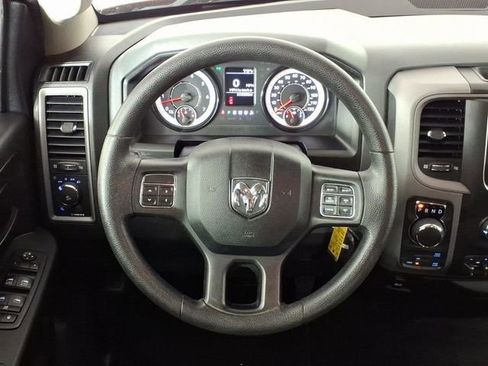 Used 2017 RAM 1500 Express AWD/4WD image 15