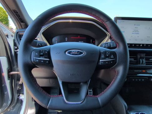 Used 2024 Ford Escape ST-Line w/ Tech Pack #1 AWD/4WD image 21