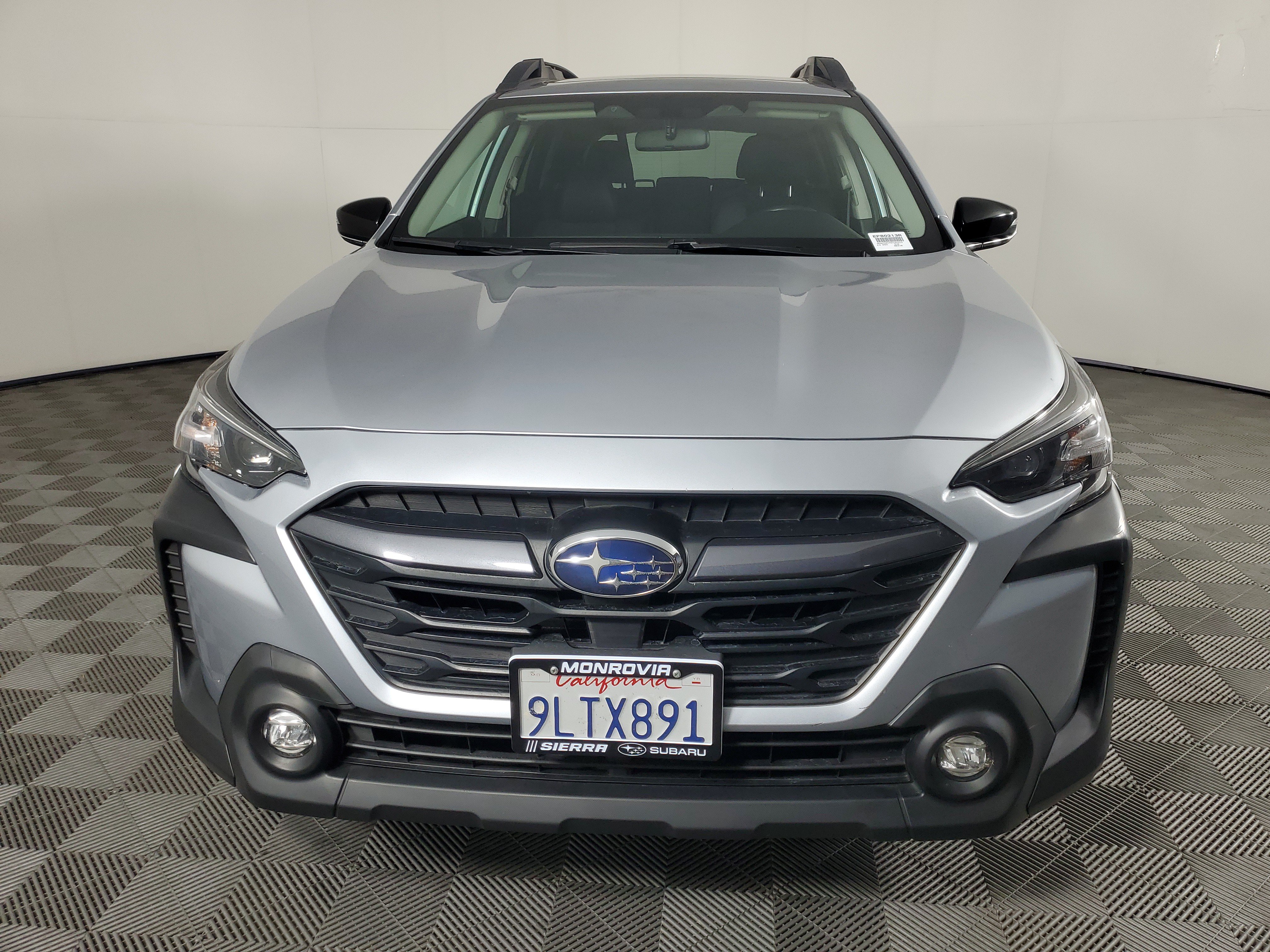 Used 2025 Subaru Outback Premium AWD/4WD image 9