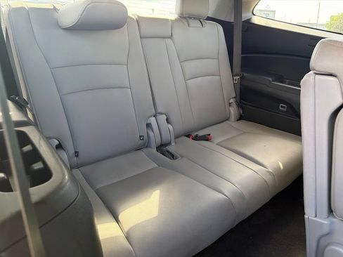 Used 2017 Honda Pilot EX-L image 21