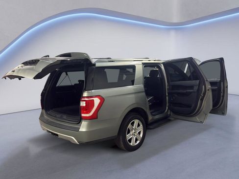 Used 2019 Ford Expedition Max XLT image 12