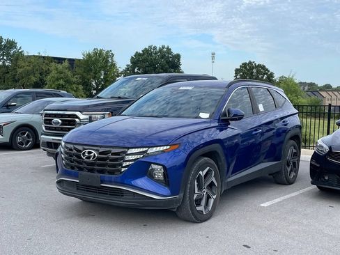 Used 2023 Hyundai Tucson SEL w/ Convenience Package FWD image 4