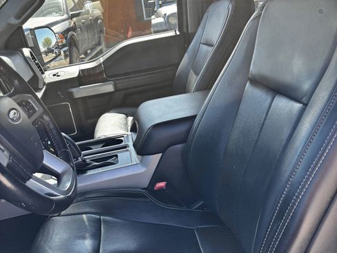 Used 2019 Ford F150 Lariat image 21