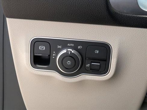 Certified 2023 Mercedes-Benz EQB 250+ image 20