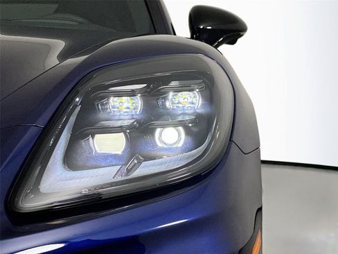 Certified 2026 Porsche Panamera image 15