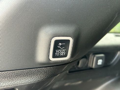 Certified 2024 Jeep Grand Cherokee Limited w/ Black Appearance Package image 46