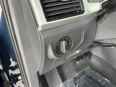 Used 2023 Volkswagen Atlas Cross Sport SE FWD image 26
