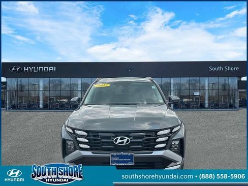 Certified 2025 Hyundai Tucson SEL AWD/4WD image 2