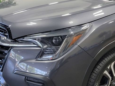 Used 2024 Subaru Ascent Touring AWD/4WD image 9
