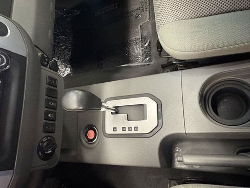 Used 2020 Nissan Frontier SV w/ Midnight Edition Floor Mats AWD/4WD image 26