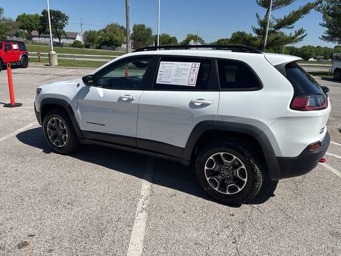 Used 2022 Jeep Cherokee Trailhawk w/ Comfort/Convenience Group AWD/4WD image 19