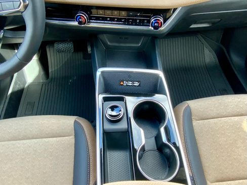 New 2026 Chevrolet Equinox ACTIV AWD/4WD image 45