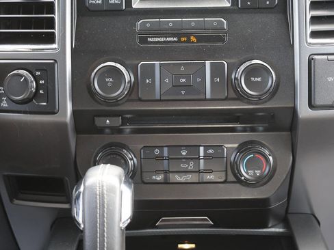 Used 2015 Ford F150 XLT w/ Equipment Group 301A Mid image 20