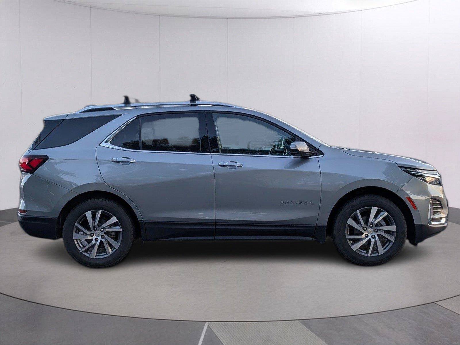 Used 2024 Chevrolet Equinox Premier AWD/4WD image 8