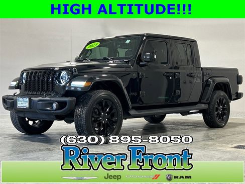 Used 2023 Jeep Gladiator Overland image 1