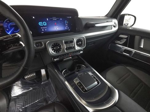 Used 2025 Mercedes-Benz G 580 w/ EQ Technology image 15
