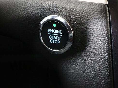 Used 2024 Ford Edge SEL image 34